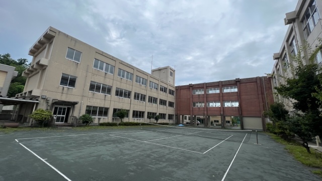 秋田市立将軍野中学校教育棟 外壁改修工事